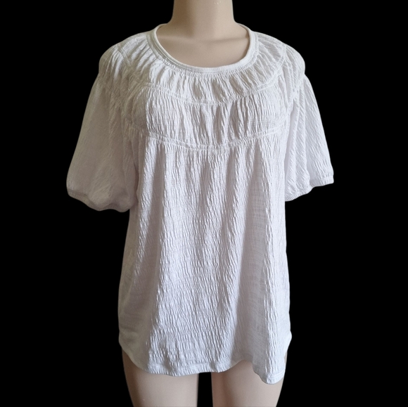 3/$20 Banana Republic Textured White Blouse Size M - Picture 1 of 8